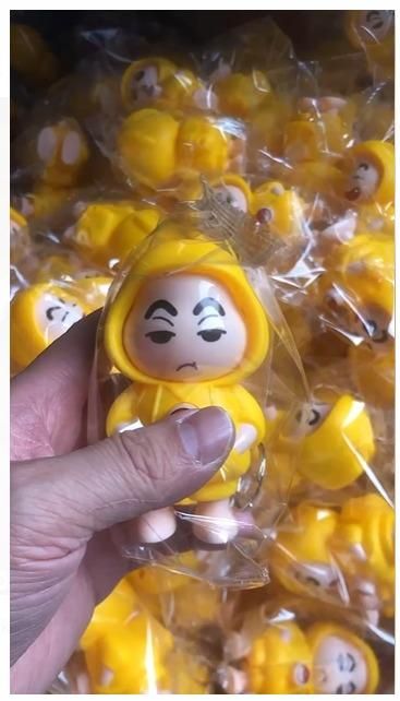 Shinchan Happy Hoodie Keychain